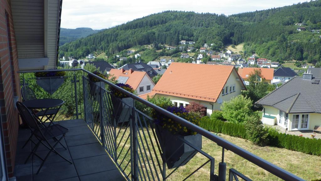 Haus Sonja Apartment Adenau Ruang foto