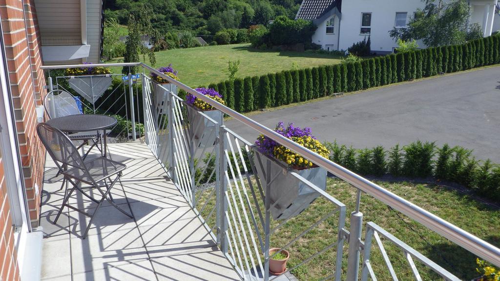 Haus Sonja Apartment Adenau Ruang foto